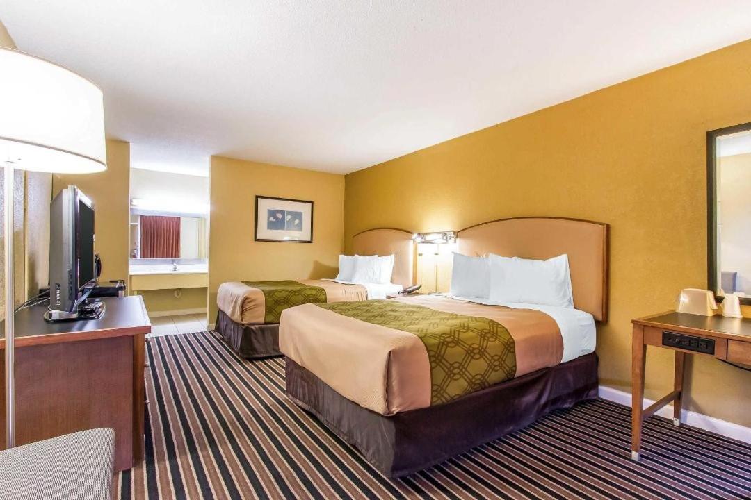 Amerivu Inn-Gilbertsville Экстерьер фото